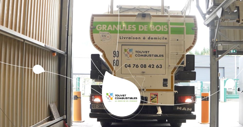 camion livraison granulés bois